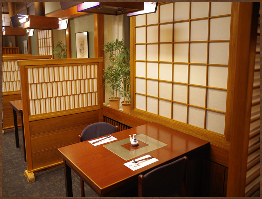 Reservierung Reservation Online reservieren jetzt Tisch buchen Japanese artwork Japanese furniture Paper windows Washi Shoji Japanese craftsmanship